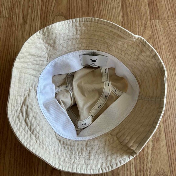 Aritzia Bucket Hat in Matte Pearl - Picture 6 of 6